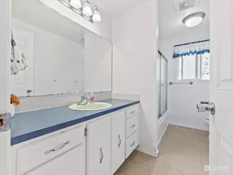 10811 38th Dr SE, Everett, WA 98208 photo 13