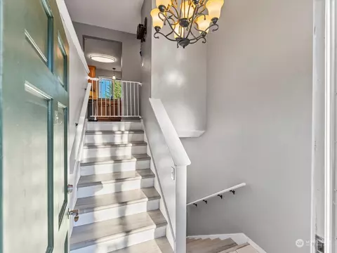 10811 38th Dr SE, Everett, WA 98208 photo 5
