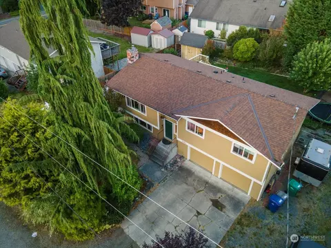 10811 38th Dr SE, Everett, WA 98208