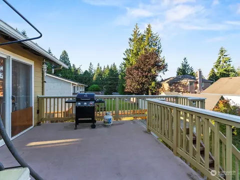 10811 38th Dr SE, Everett, WA 98208 photo 32