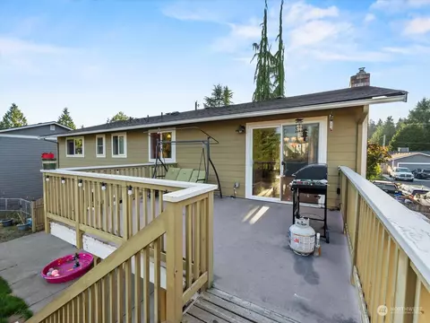 10811 38th Dr SE, Everett, WA 98208 photo 31