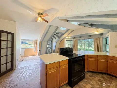 Kitchen - 2068 Taylor Cutoff Rd, Sequim, WA 98382 photo 2 of 3