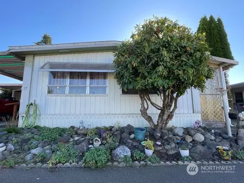 1700 Shelton Springs Rd #17, Shelton, WA 98584