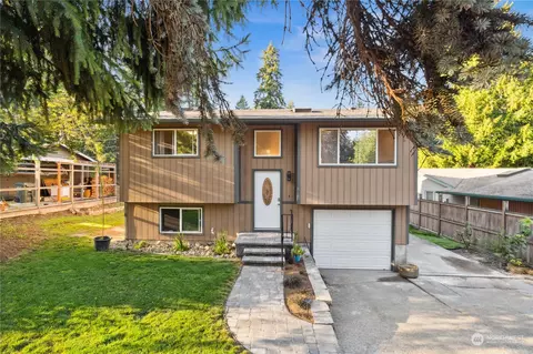 2308 Parkwood Blvd, Puyallup, WA 98374