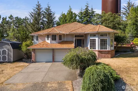711 Baker St, Westport, WA 98595