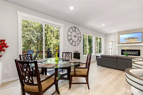 Dining - 31 211th St SE, Bothell, WA 98021 photo 1 of 2