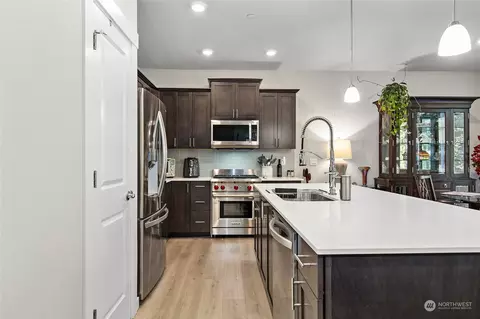 Kitchen - 31 211th St SE, Bothell, WA 98021 photo 6 of 7