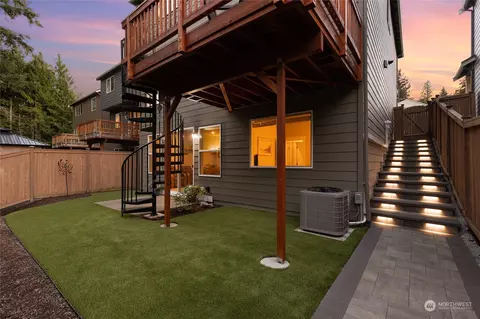 Exterior - 31 211th St SE, Bothell, WA 98021 photo 6 of 6