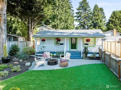 520 N 138th St, Seattle, WA 98133