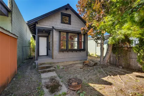 2520 S 12th St, Tacoma, WA 98405