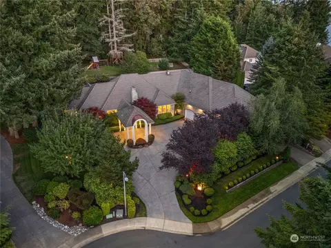 901 23rd Ave NW, Gig Harbor, WA 98335