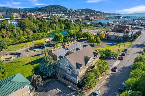 1600 D St #104, Bellingham, WA 98225