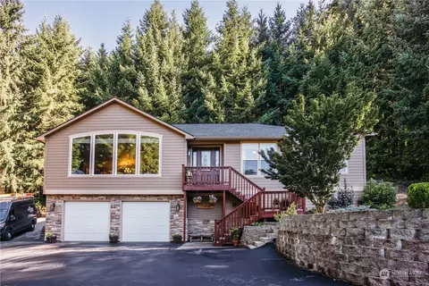 2318 Coal Creek Rd, Longview, WA 98632