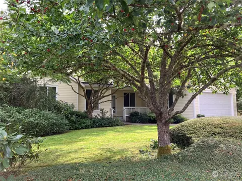10017 SW 184th Way, Vashon, WA 98070