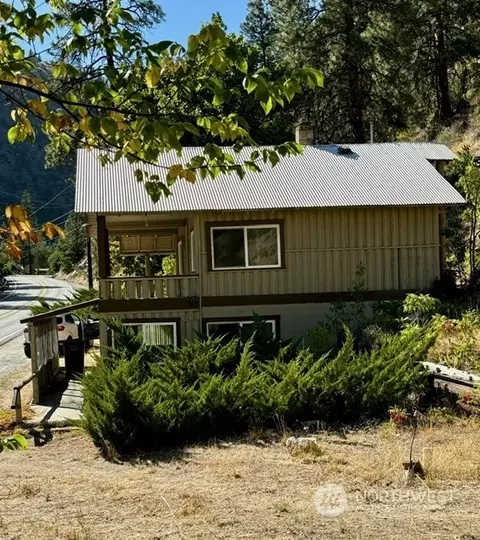8820 Entiat River Rd, Entiat, WA 98822