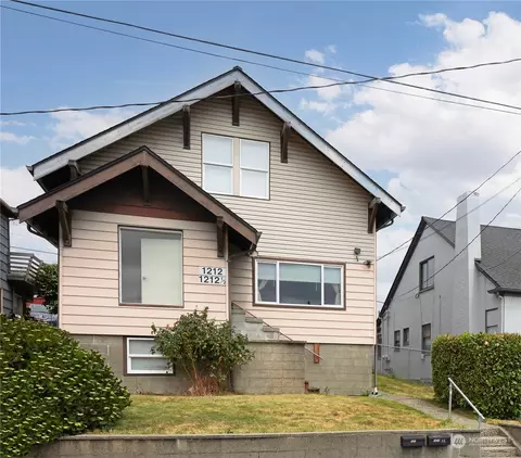 1212 4th St, Bremerton, WA 98337