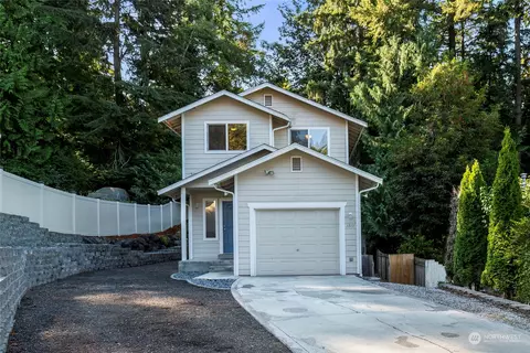 3313 1st St, Bremerton, WA 98312