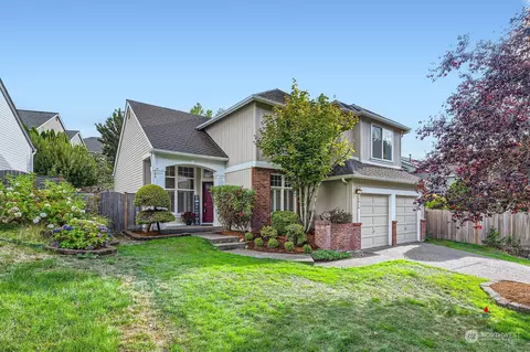 25015 SE 40th Dr, Issaquah, WA 98029