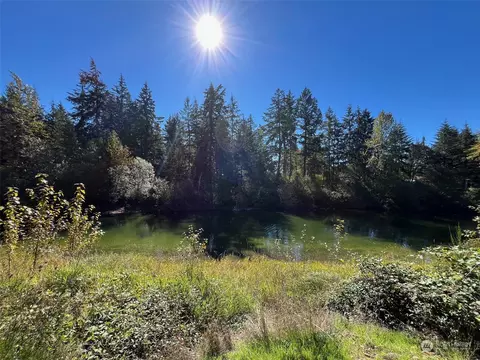 180 E North Lake Dr, Shelton, WA 98584
