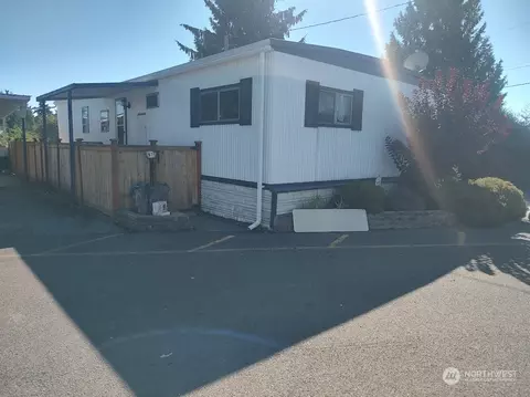 14322 Admiralty Way #97, Lynnwood, WA 98087