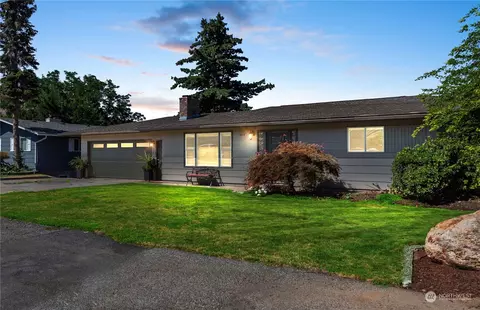 208 S Iowa Ave, East Wenatchee, WA 98802