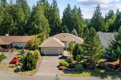 281 Rainier Ln, Port Ludlow, WA 98365
