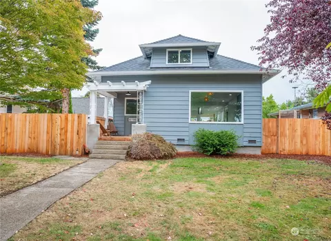 4009 Tacoma Ave S, Tacoma, WA 98418