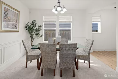 Dining - 22920 36th Ave SE, Bothell, WA 98021 photo 2 of 3