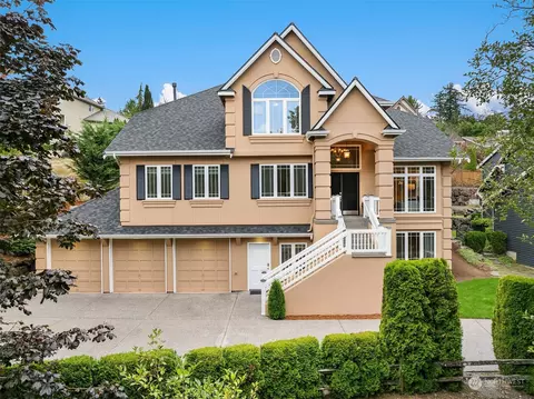 23509 SE 49th St, Issaquah, WA 98029