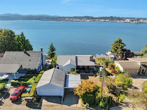 556 Farragut Ave N, Port Orchard, WA 98366