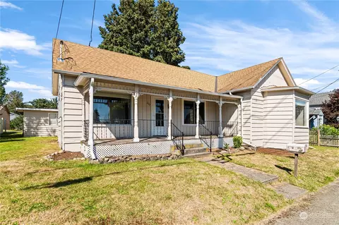 227 E Burke Ave, Arlington, WA 98223