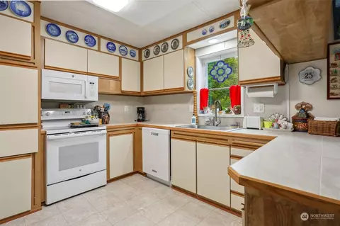 1025 Park Cir, Bothell, WA 98021 photo 18