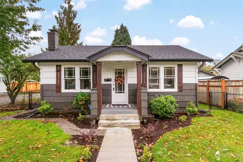 821 N Pacific Ave, Kelso, WA 98626