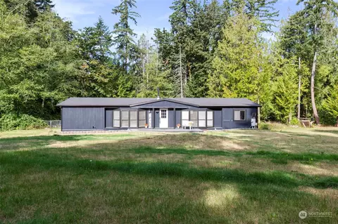 15180 Rosemary Loop Rd SE, Olalla, WA 98359