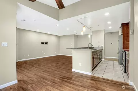 Living - 901 E Marine View Dr #306, Everett, WA 98201 photo 7 of 9
