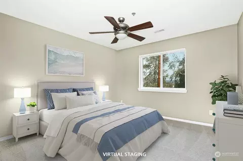 Bedroom - 901 E Marine View Dr #306, Everett, WA 98201 photo 1 of 10