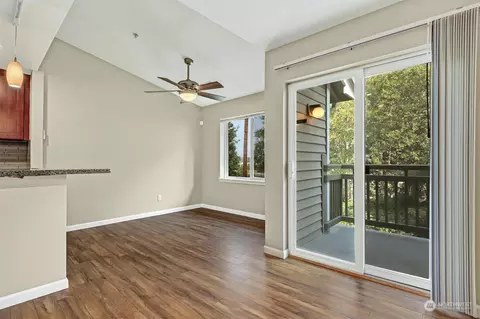 Living - 901 E Marine View Dr #306, Everett, WA 98201 photo 8 of 9