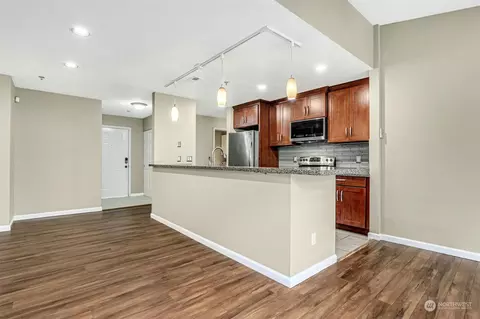 Other - 901 E Marine View Dr #306, Everett, WA 98201 photo 3 of 9