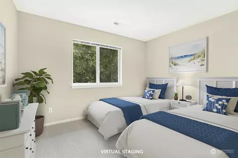 Bedroom - 901 E Marine View Dr #306, Everett, WA 98201 photo 6 of 10