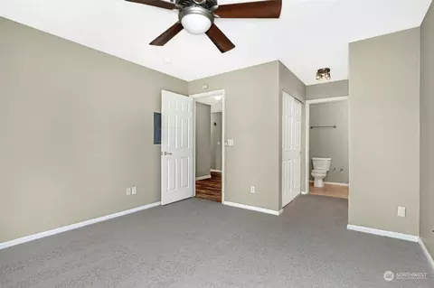 Bedroom - 901 E Marine View Dr #306, Everett, WA 98201 photo 5 of 10