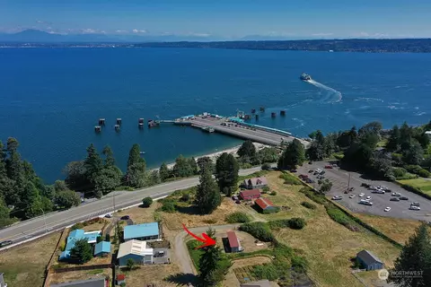 6465 Humphrey Rd, Clinton, WA 98236