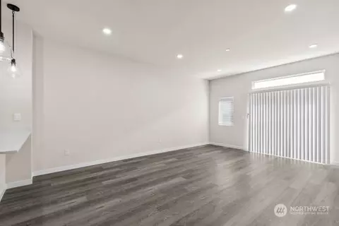 16124 Cascadian Way #C7, Bothell, WA 98012 photo 3