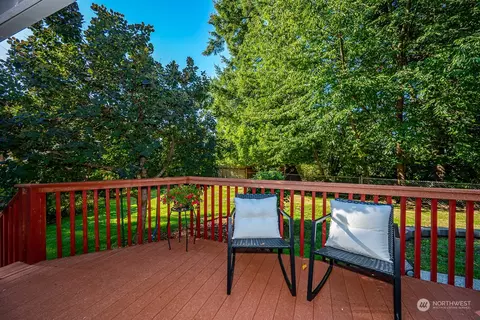 3704 Hoadly Loop SE, Tumwater, WA 98501 photo 2