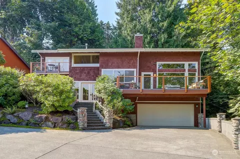13727 42nd Ave NE, Seattle, WA 98125