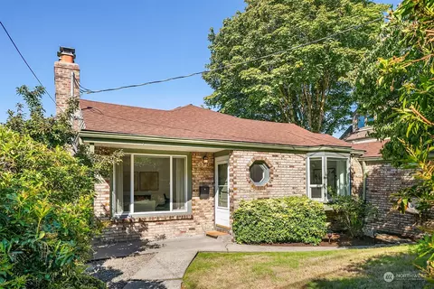 2821 11th Ave W, Seattle, WA 98119