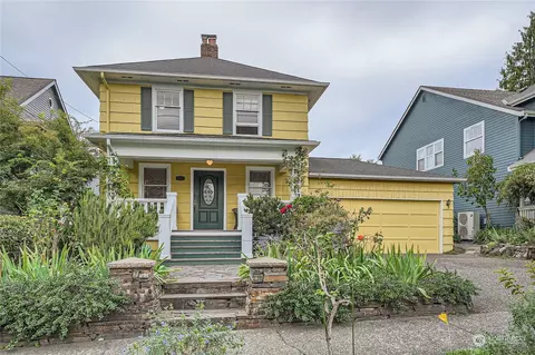 4821 36th Ave NE, Seattle, WA 98105