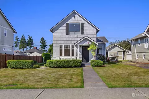 1122 Rucker Ave, Everett, WA 98201