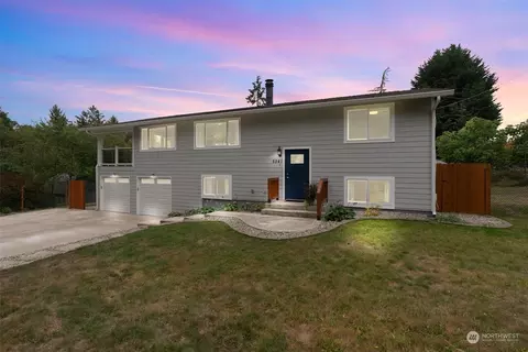 5241 Carole Dr NE, Olympia, WA 98516