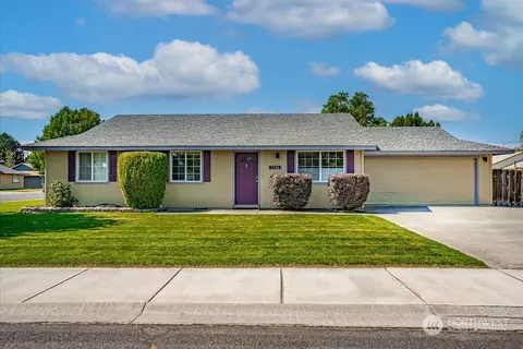 1136 S Bobbi Dr, Moses Lake, WA 98837