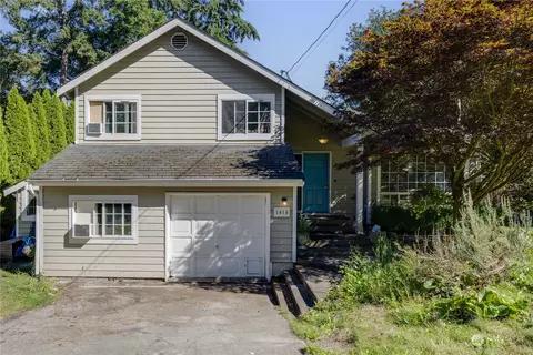 1415 Abbey Ln, Camano Island, WA 98282